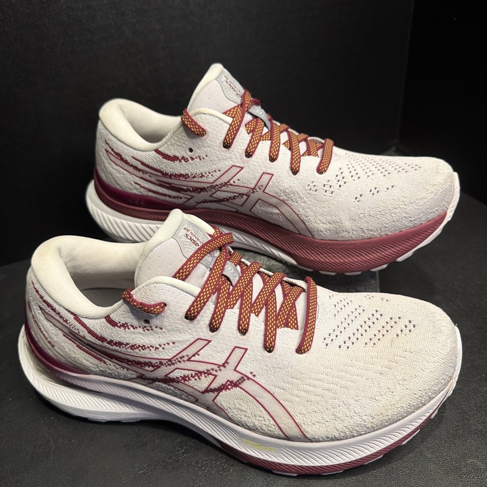Asics Gel-Kayano 29 Womens Running Shoes Sneakers Size 8.5 1012B480 Gray/ Burg - Picture 2 of 9